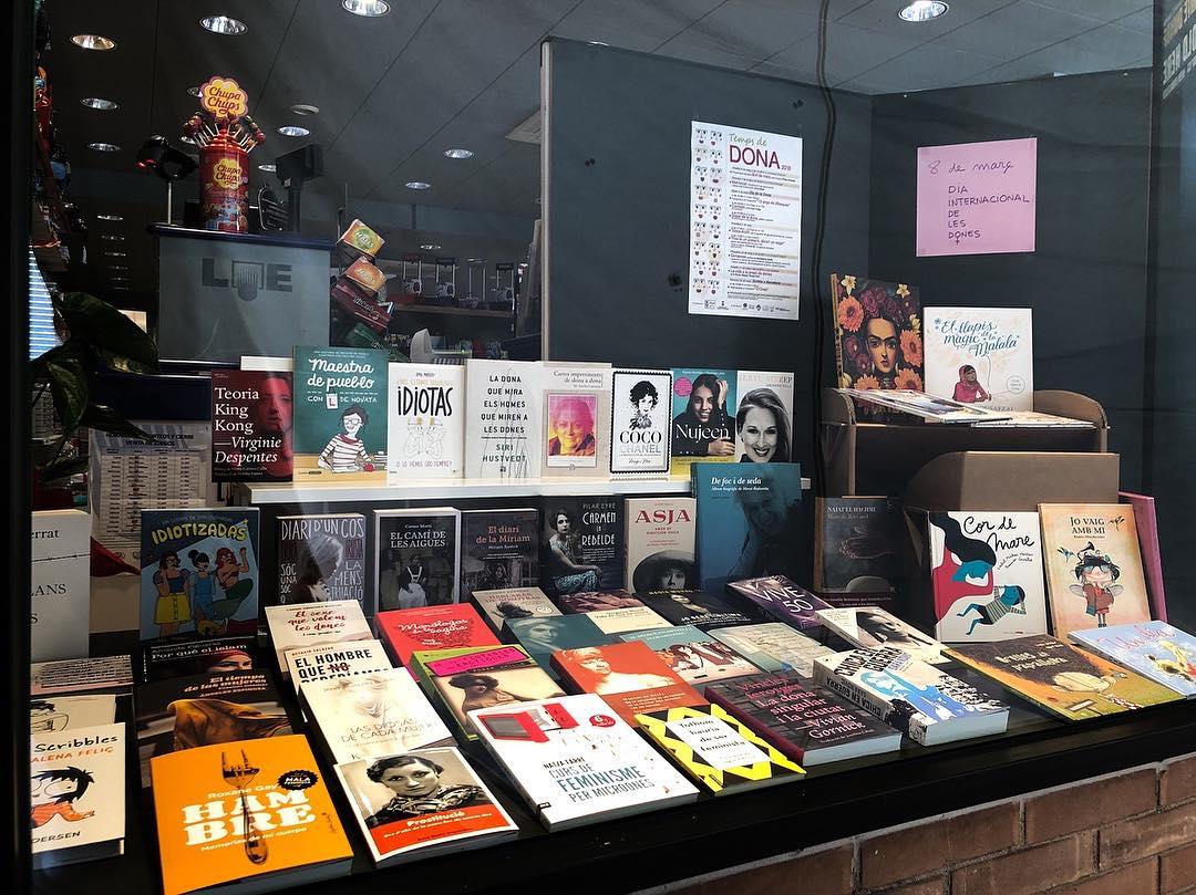 Libros de Roser Amills en la Llibreria El Cucut