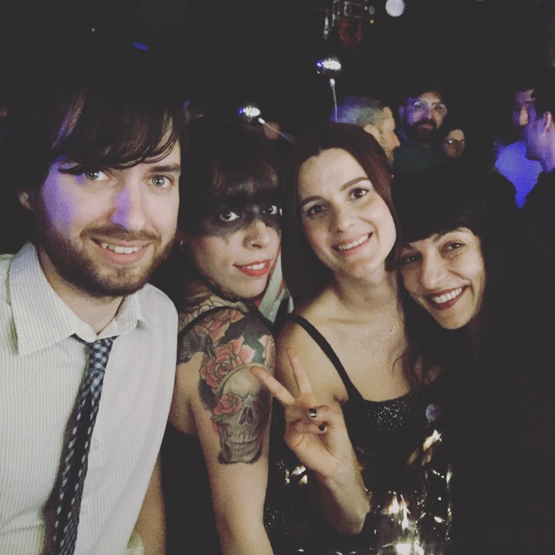 Roser Amills con Las tope dramáticas