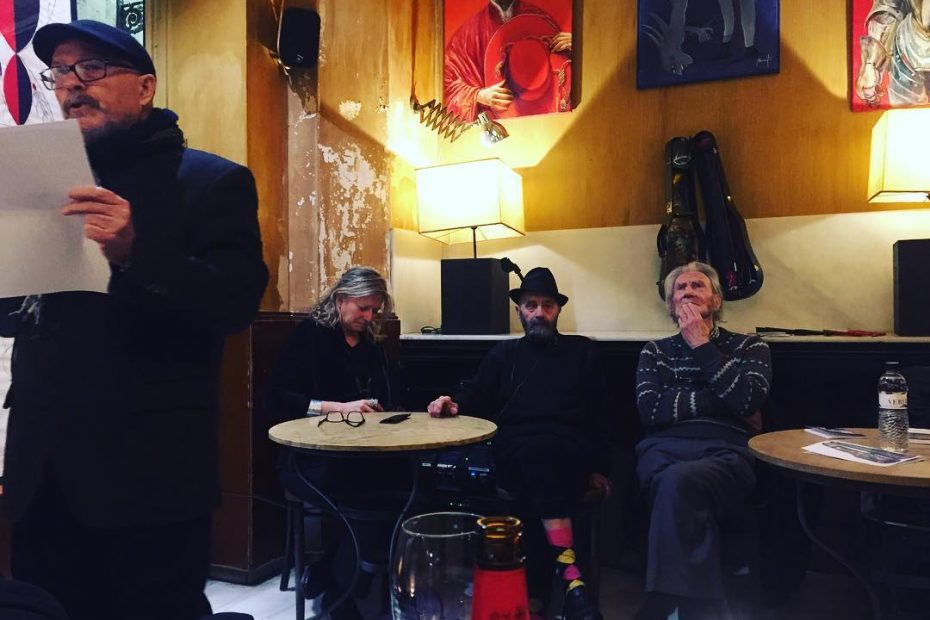 Roser Amills, Josep Valles Rovira y Jaime Parra presentan libro de Antonio Beneyto en el cafe schilling bcn