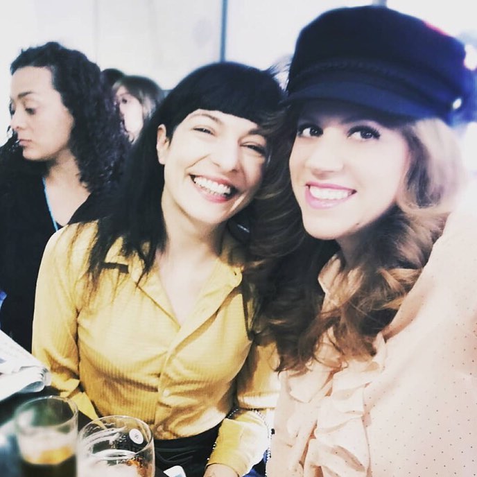 Roser Amills y Vanessa Hogart