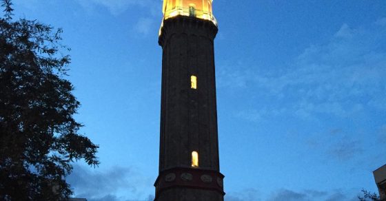 Torre del rellotge, plaça de la vila de gracia