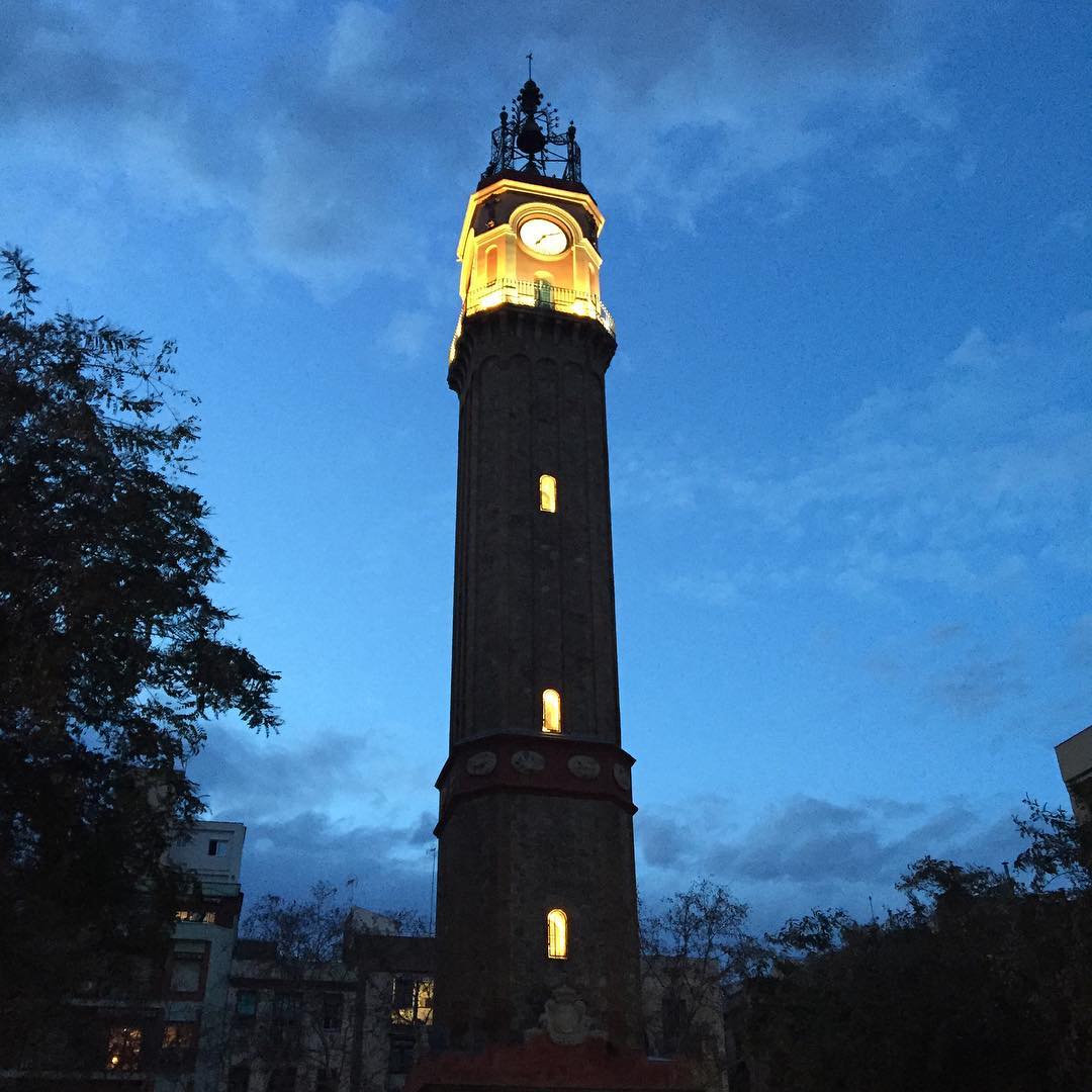 Torre del rellotge, plaça de la vila de gràcia