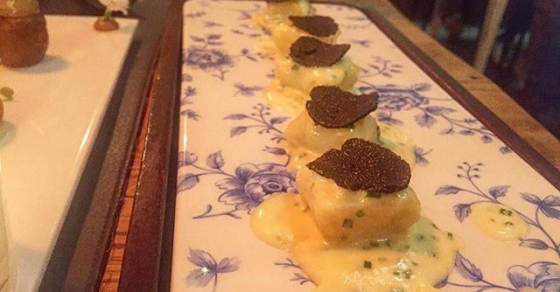 Si mi hijo recomienda los #gnocchi con trufa del @llamber_restaurant_barcelona le hago caso y... una delicia! - Roser Amills, escritora mallorquina