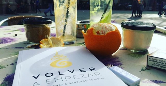 libro de Ruth Jimenez y santiago Tejedor "Volver a empezar"