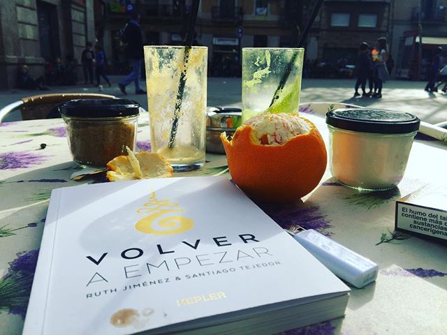 libro de Ruth Jimenez y santiago Tejedor "Volver a empezar"