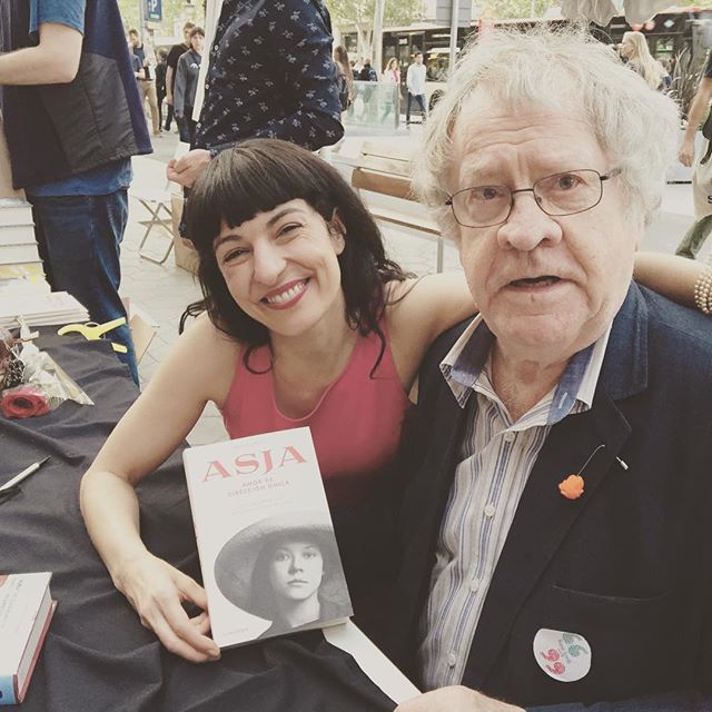 roser amills con Ian Gibson y Asja Lacis, sant jordi 2018