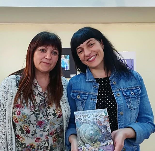 roser amills presenta "Asja. Amor de direccion unica" a la biblioteca de la llagosta