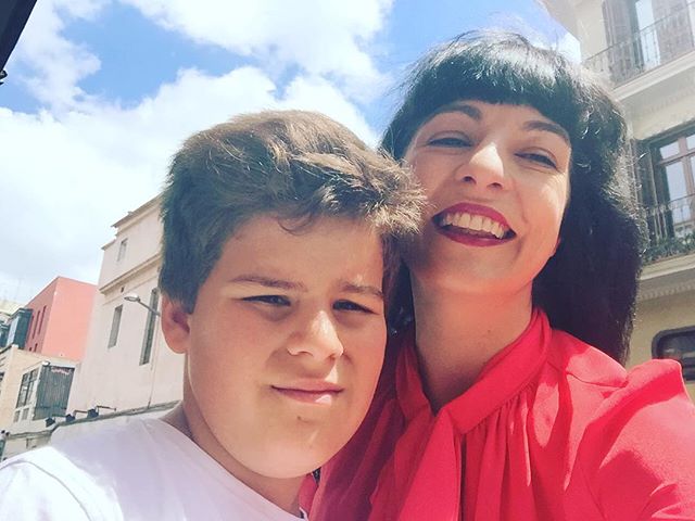 roser amills y su hijo juan