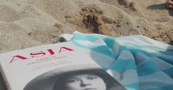 asja lacis lectura de playa