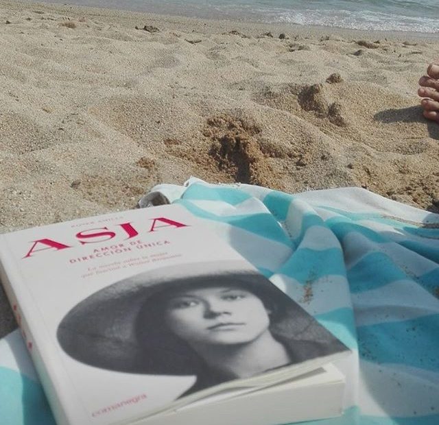 asja lacis lectura de playa