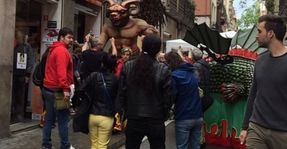 "Cuando el diablo está satisfecho, es una buena persona" J. Swift - Roser Amills, escritora mallorquina