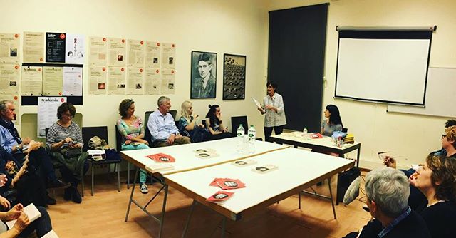 La central, club de lectura con la novela de roser amills sobre asja lacis