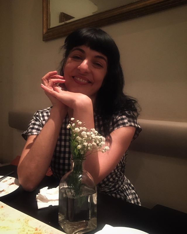 Roser Amills con sus hijos, fotografía familiar guiada por ellos