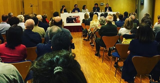 Roser Amills junto a David Gau, Yaroub Ali y Bernardino Hernandez, entrega Premio Miguel Gil Moreno. Con David Trias, Juan Pablo Villalobos, Bru Rovira, Álvaro Colomer, Patrocinio Macian y Silvia Rual, de Orbyce. Fotografia de Phacus.