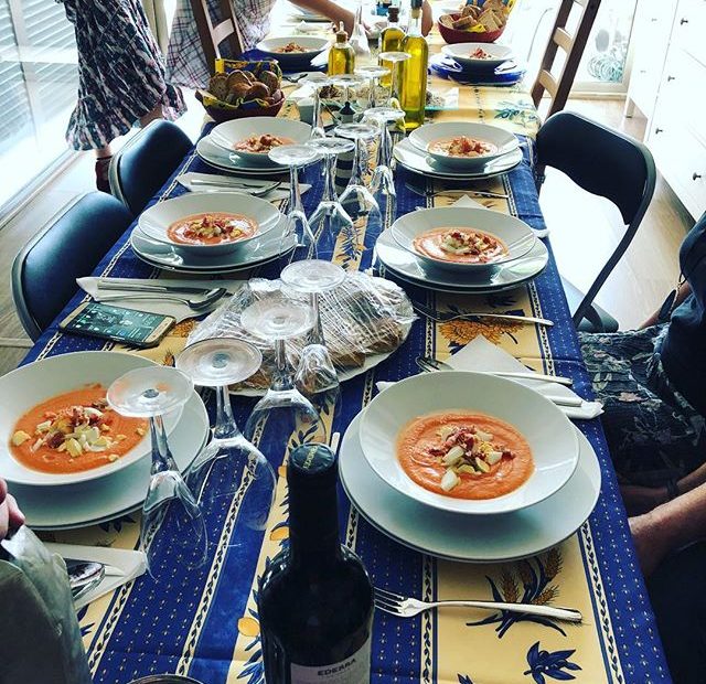 Trobada musical amb Pauleta Violina, Gora Casado, Lucia Salcedo, Frederic Garrido i David Gau, amb Roser Amills