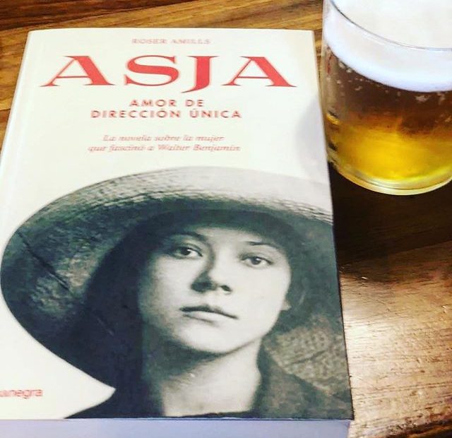 Novela Asja de Roser Amills