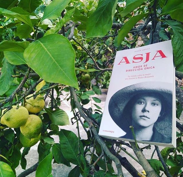 Novela sobre Asja Lacis de Roser Amills