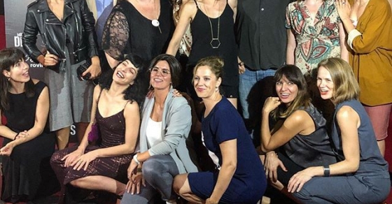 Foto de grupo #premiere de #mataradios en Barcelona! Viva @ItziarCastro (mirad qué feliz está!) y la #comedianegra + premiada del año (en cines, 21 de septiembre) #cineespañol #cinema‬ - Roser Amills, escritora mallorquina