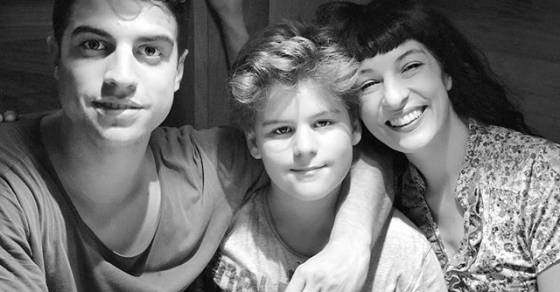 La felicidad absoluta, aquí y ahora, mis dos hijos preciosos ;)) Con @marcelarie y @juanfelixgarciaamills - Roser Amills, escritora mallorquina
