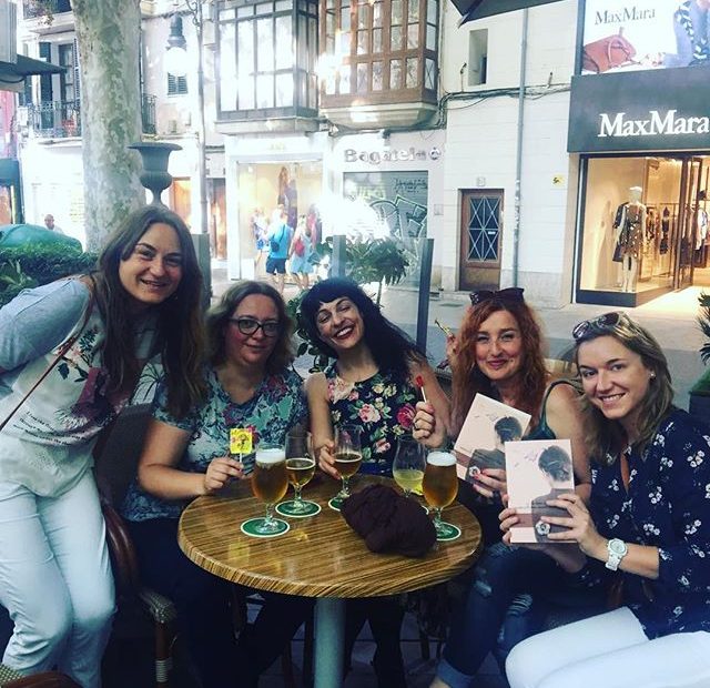 Margallida Ramon, Angela Tomas i Roser Amills