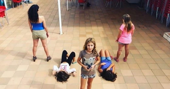 Roser amills en port de la selva