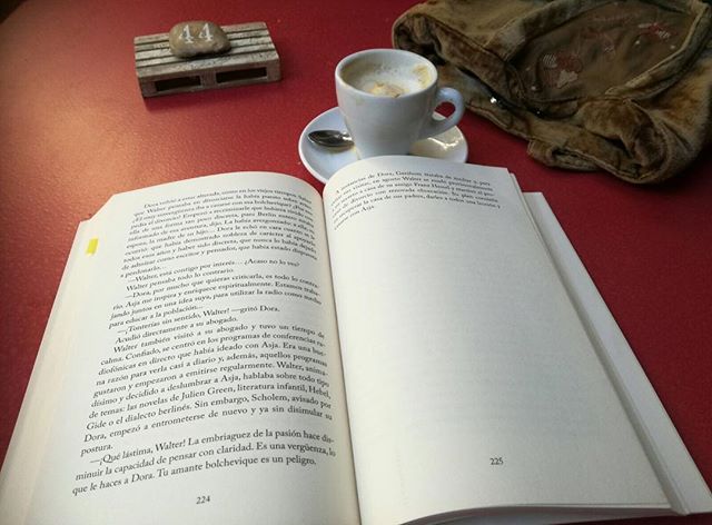 Roser Amills presenta su novela sobre Asja Lacis en Portbou