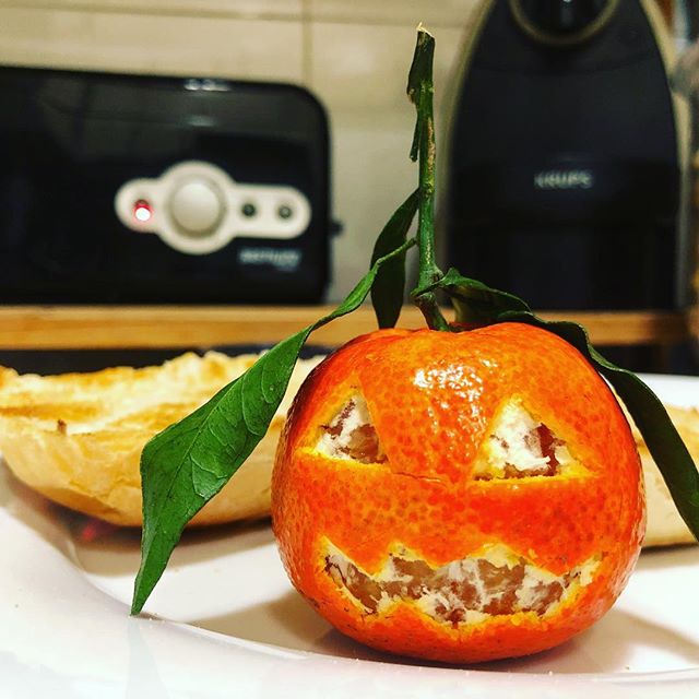 No soy una madre tan guay como @pontnou pero lo intento (flipé con tu insta de la calabaza!!!) 💥