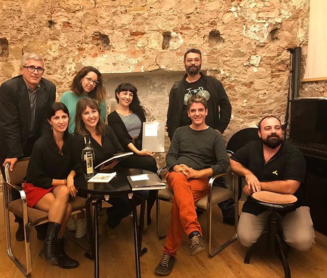 Roser Amills a La Calders llibre disc amb els autors Francesc Vicens, Lucia Pietrelli i Carme Castells