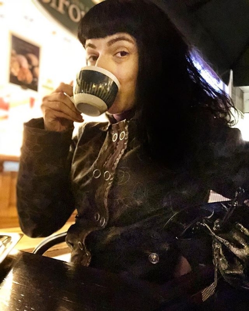 Roser Amills taza de café