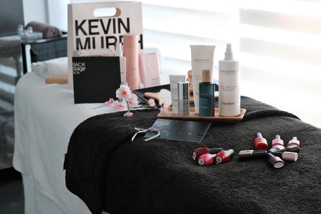 Backstage BCN celebra su 15 aniversario con un sorteo de una Beauty Experience para dos personas, con tratamientos de Natura Bissé, Scens y Kevin Murphy, valorado en 750 euros