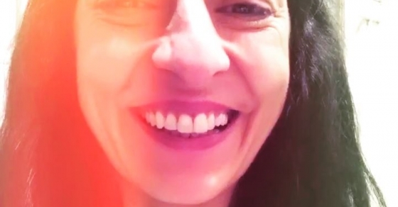 Dema dijous, cap a les 17 h, Roser Amills sera a IB3, al programa Cinc Dies. La cita es a la pantalla, amb alegria.