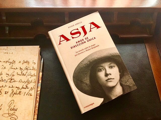 Novela Sobre Asja Lacis Y Walter Benjamin De Roser Amills