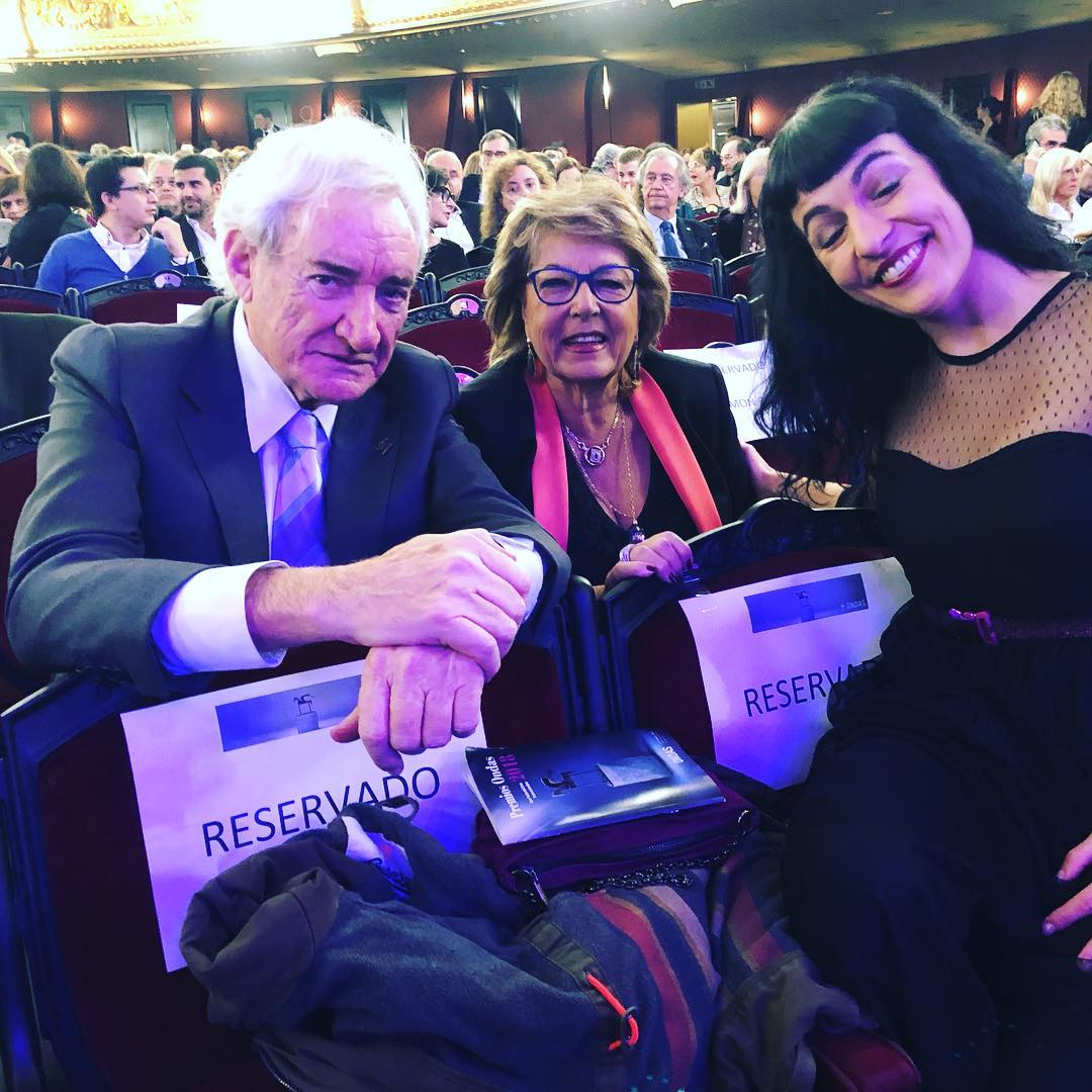 Roser Amills con Luis del Olmo y su esposa, Maite