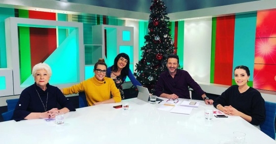 Roser Amills en ib3 con jaume Noguera, Victoria maldi, Laura Pons Olives y Marta Garau