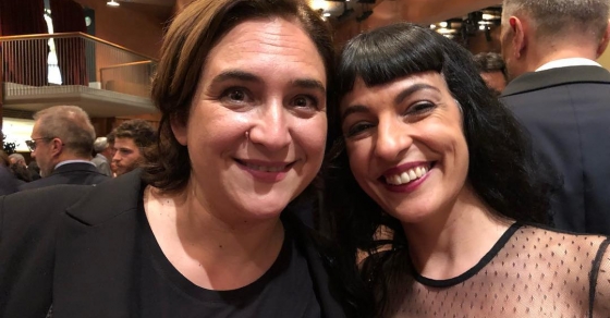 Roser Amills Y Ada Colau Premios Ondas 2018 Liceu De Barcelona Vestido De Surkana