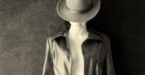 Alicia en penumbra, Pura Salceda