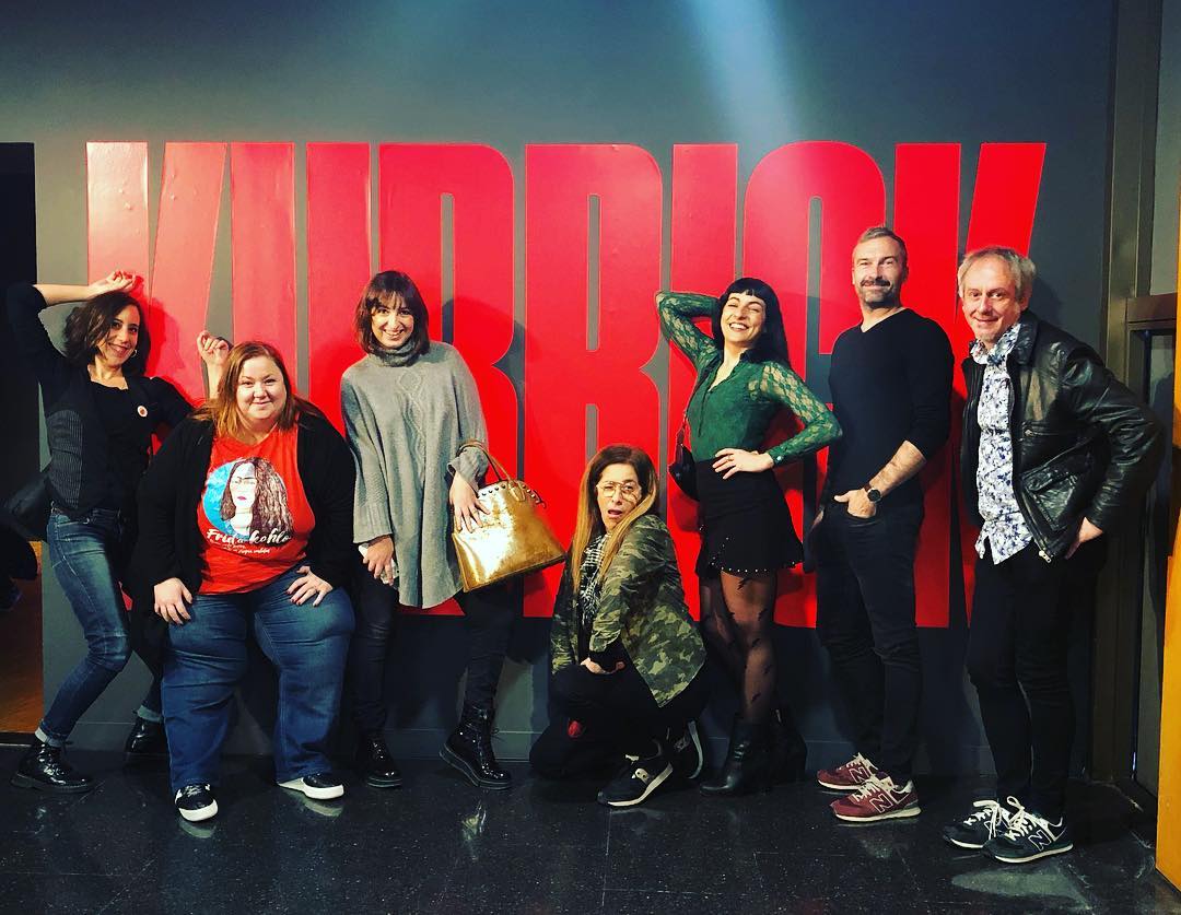 Ivette Serral, Itziar castro, Cristina Dilla, Laia Marsal i Roser Amills amb Stanley Kubrick