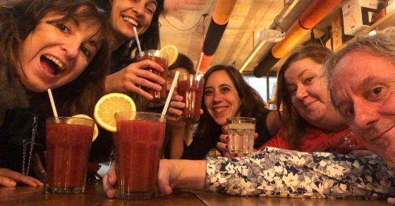 Roser Amills con Itziar castro, Ivette Serral i Laia Marsal