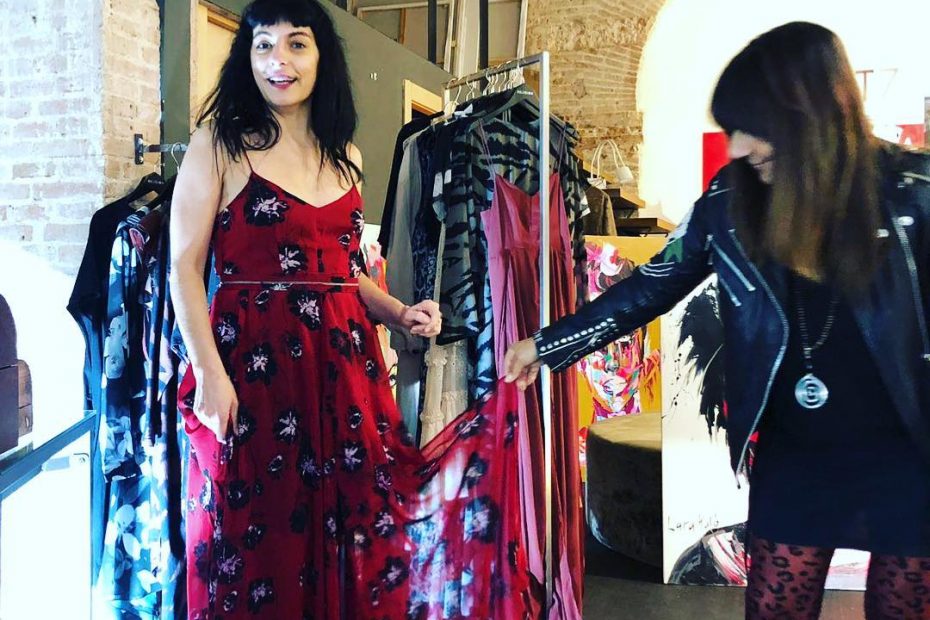 Roser Amills Con Vestido De Religion Clothing Bcn Elegido Por Yolanda