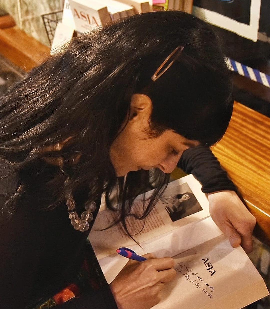 Gracias por todo el amor que me regalasteis ayer, por los abrazos, risas, por leer mis libros y lo especial que fue celebrar juntos mi cumpleaños! 1 Gracias por todo el amor que me regalasteis ayer, por los abrazos, risas, por leer mis libros y lo especial que fue celebrar juntos mi cumpleaños! Os amo!❤- #cumpleamills