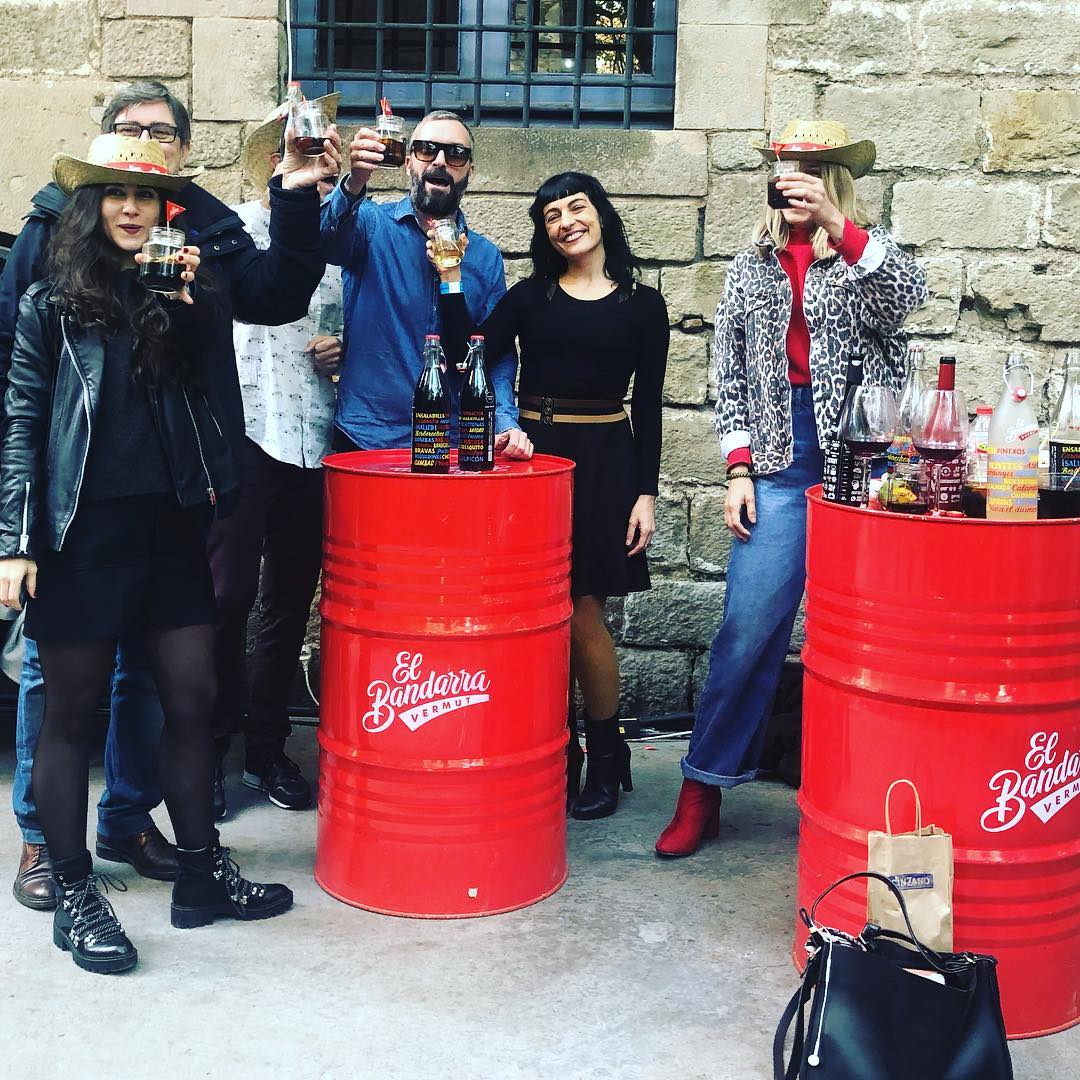 Roser Amills disfrutó hoy en All Those con El Bandarra Vermut y La Porca, en el Museu Marítim de Barcelona.