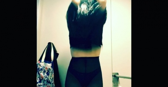 Roser Amills Lavabo Aeropuerto Vestido De Religion Clothing Bcn Y Bolsa De Dignidart