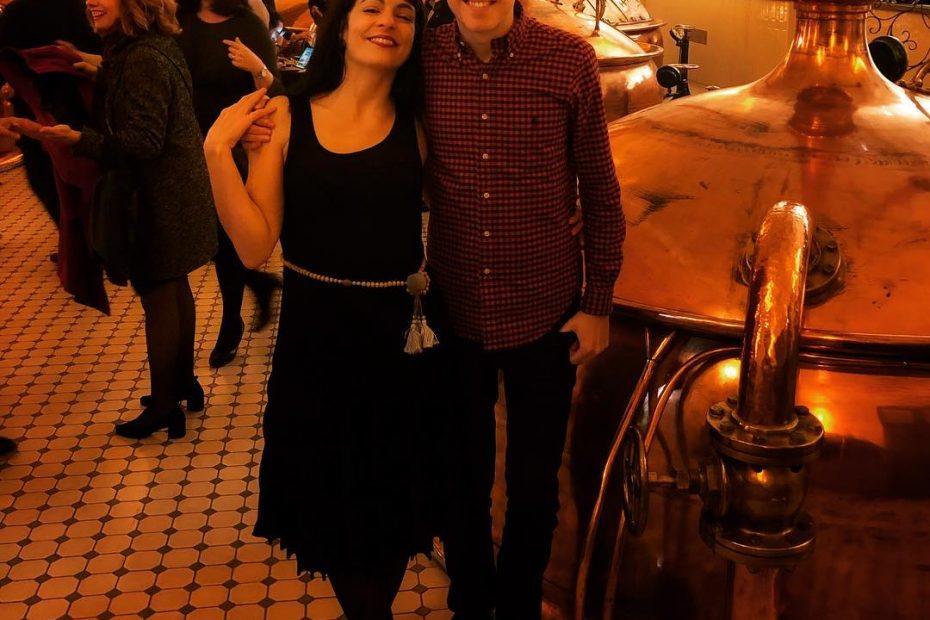 Roser Amills Y Jordi Julia A Estrella Damm Europa Press Party