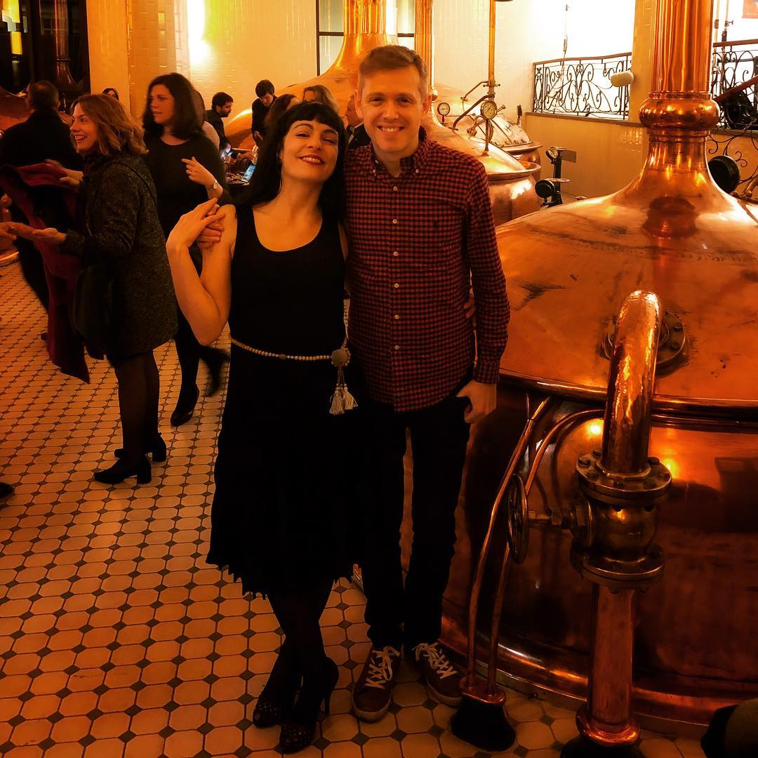 roser amills y jordi julia tv a estrella damm europa press party :))