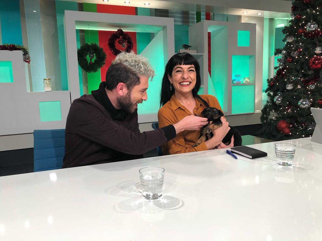 Ja hi som, posau sa tele!!!! @cincdiesib3 @ib3