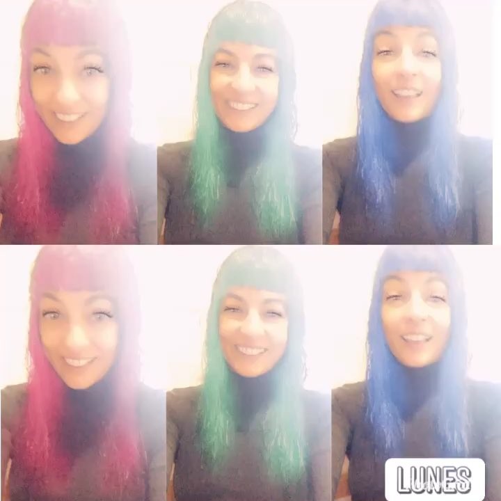 Roser Amills pelo teñido de colores