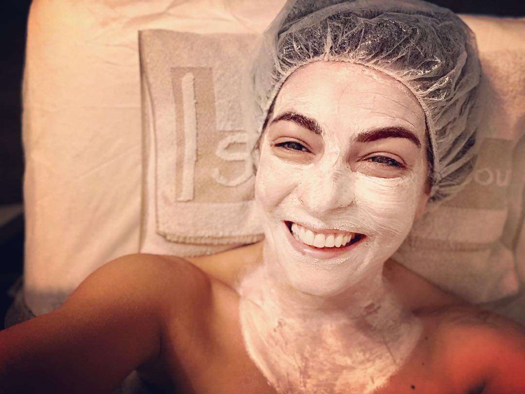 Roser amills prueba los tratamientos de isma glamour