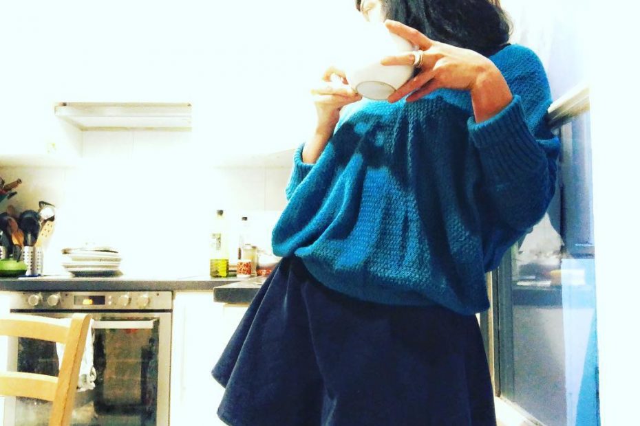 Roser Amills, taza de cafe