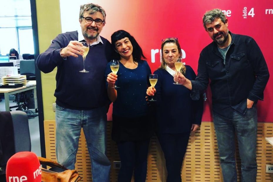 Roser Amills A Son 4 Dies A Radio 4 Rne Amb Gemma D Agusti Torello Mata Amb Cava