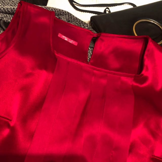 Os atreveríais con este vestido rojo de #migueldeluna ? Qué opináis?